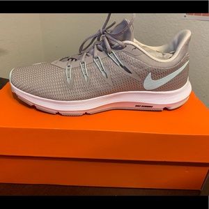 Women’s Nike Quest Shoes